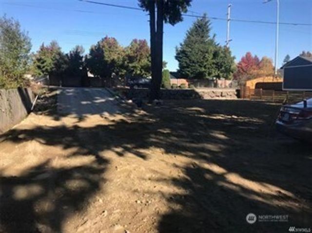 1415 SW 356th Street, Federal Way, WA 98023