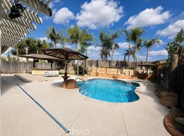 5914 Honeysuckle, San Bernardino, CA 92407