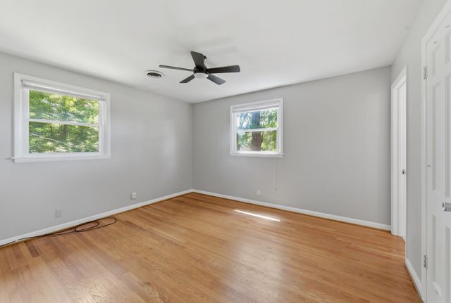 201 Holiday Dr, Madison, TN 37115
