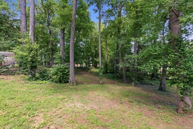201 Holiday Dr, Madison, TN 37115