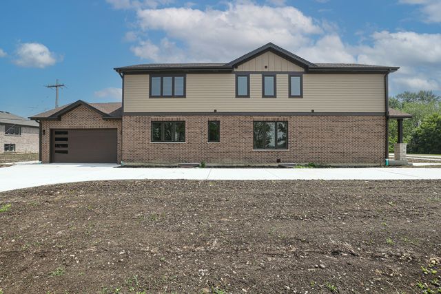7948 W 74TH Avenue, Bridgeview, IL 60455