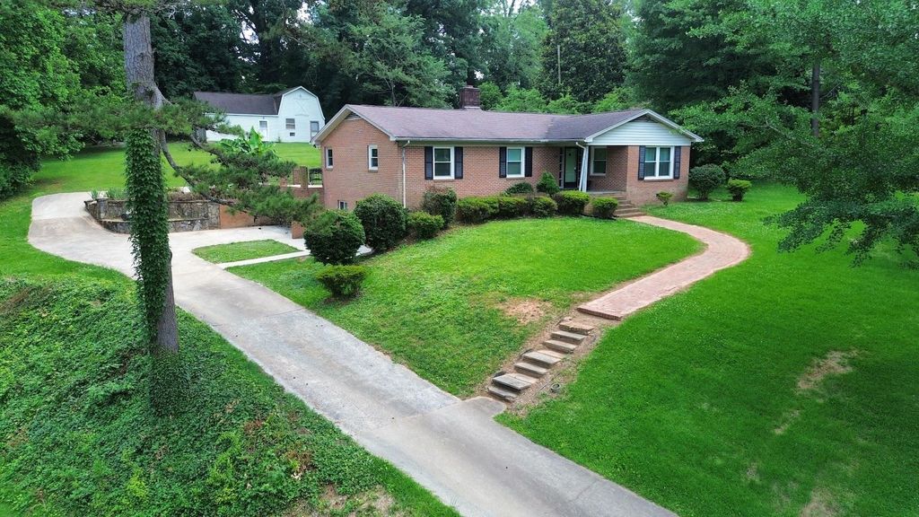 119 Hillside Dr, Gaffney, SC 29340