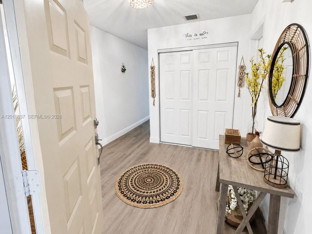 11913 Donlin Drive, Wellington, FL 33414