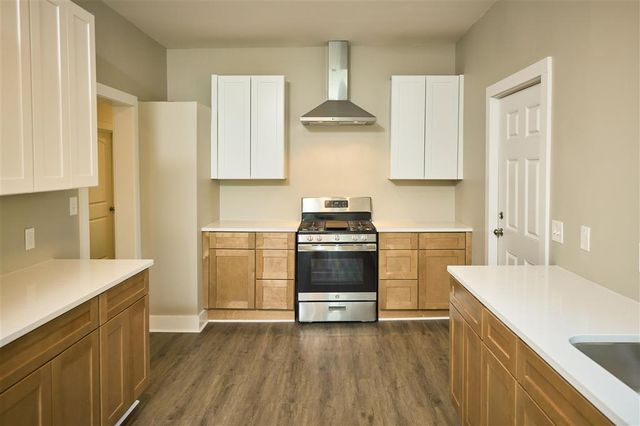 424 Hodges Street, Lake Charles, LA 70601
