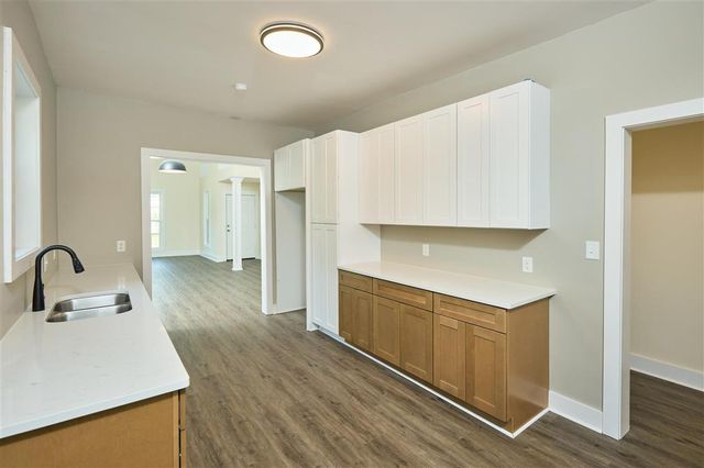 424 Hodges Street, Lake Charles, LA 70601