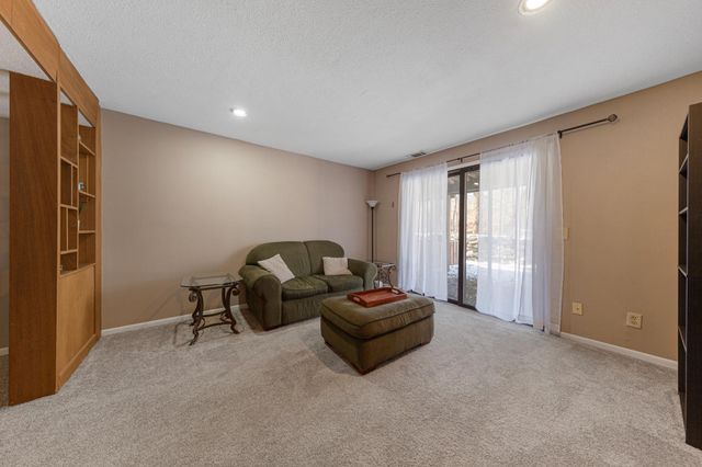 164 River Woods Lane, Burnsville, MN 55337