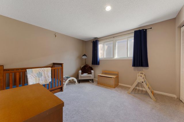 164 River Woods Lane, Burnsville, MN 55337