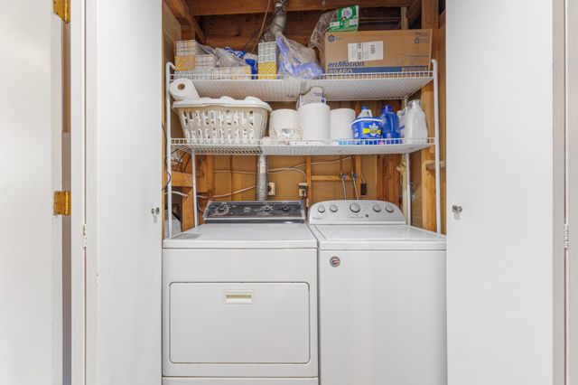 164 River Woods Lane, Burnsville, MN 55337