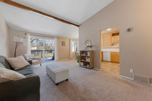 164 River Woods Lane, Burnsville, MN 55337