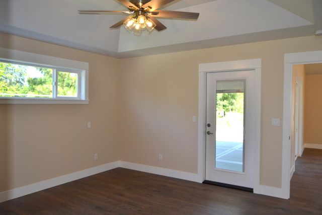 180 SW Rock Gulch Road, Grants Pass, OR 97527