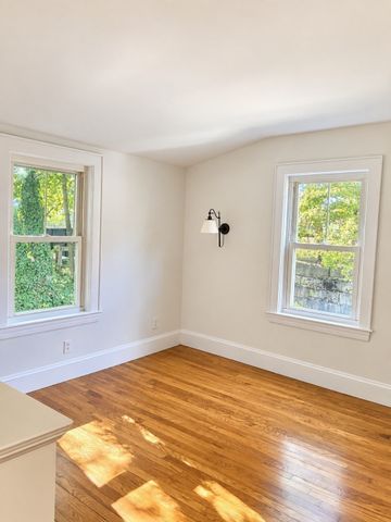 15 Grant Street 1, Lexington, MA 02420