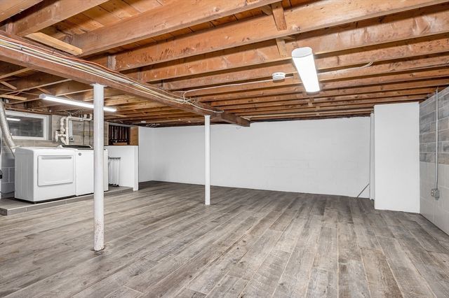 33 West St, Westford, MA 01886