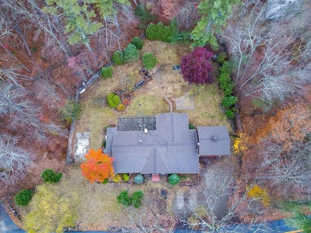 33 West St, Westford, MA 01886