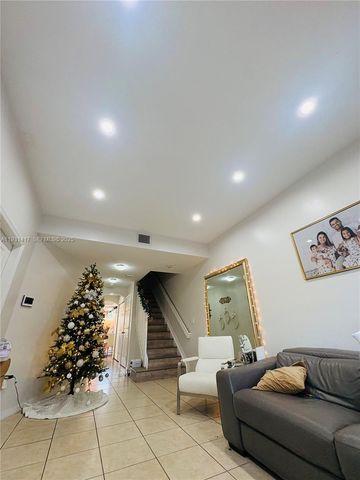 5910 Siena Ln 5910, Hollywood, FL 33021