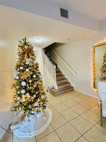 5910 Siena Ln 5910, Hollywood, FL 33021