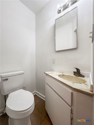 803 W 25th Street, Cameron, TX 76520