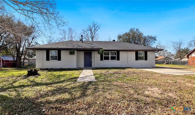 803 W 25th Street, Cameron, TX 76520