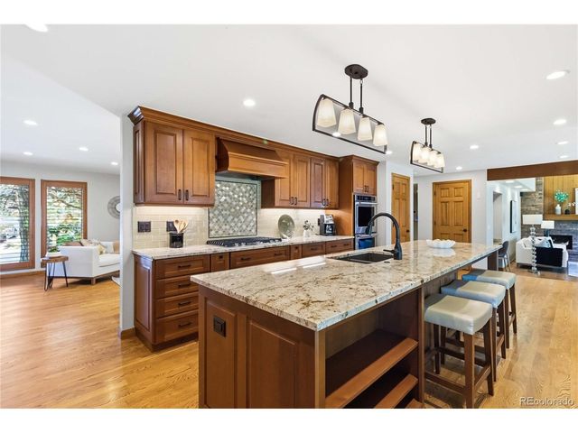 7807 S Forest St, Centennial, CO 80122