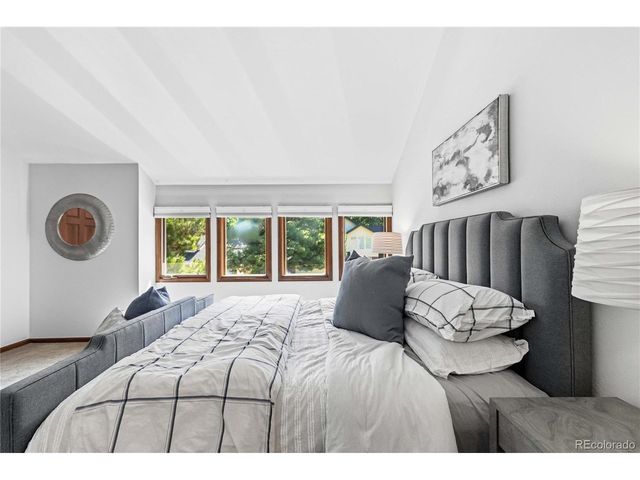 7807 S Forest St, Centennial, CO 80122