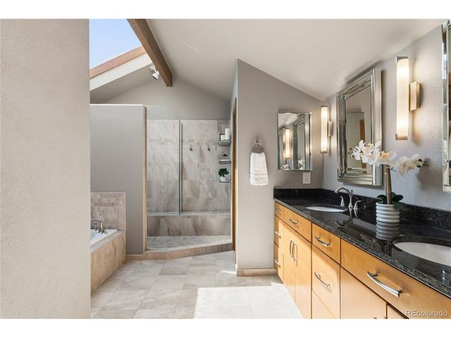 7807 S Forest St, Centennial, CO 80122