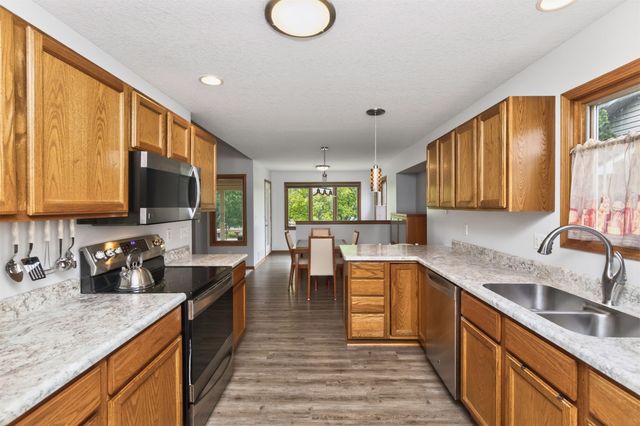903 NE 5th Street, Ankeny, IA 50021