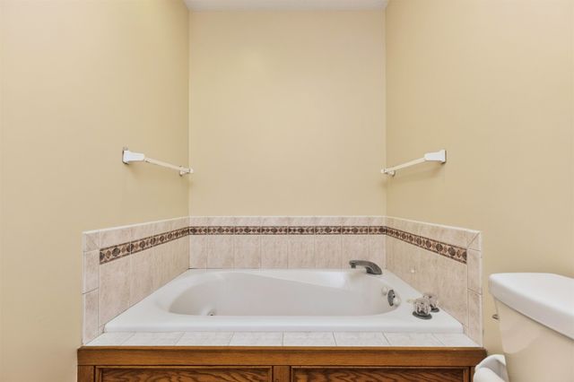 903 NE 5th Street, Ankeny, IA 50021