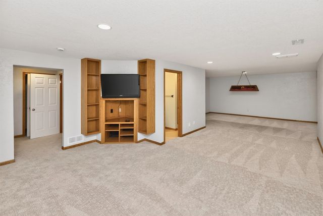 903 NE 5th Street, Ankeny, IA 50021