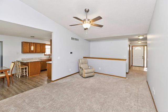 903 NE 5th Street, Ankeny, IA 50021