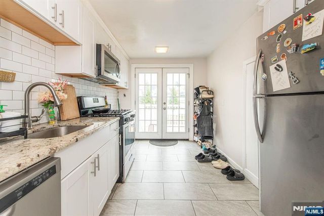 56 Central Avenue, Caldwell, NJ 07006