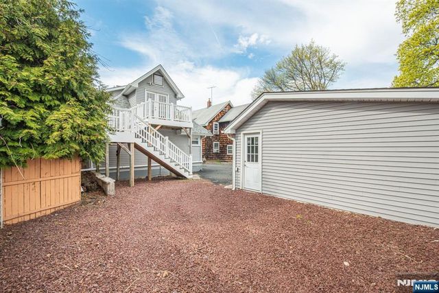 56 Central Avenue, Caldwell, NJ 07006