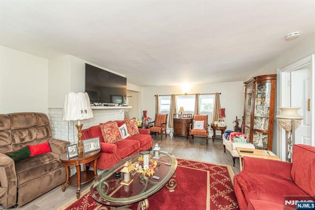 56 Central Avenue, Caldwell, NJ 07006