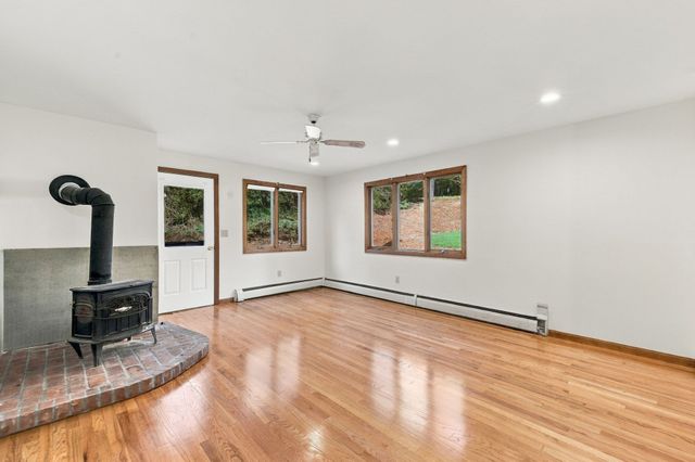 113 Kilburn St., Lunenburg, MA 01462