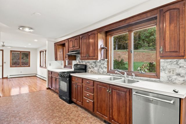 113 Kilburn St., Lunenburg, MA 01462