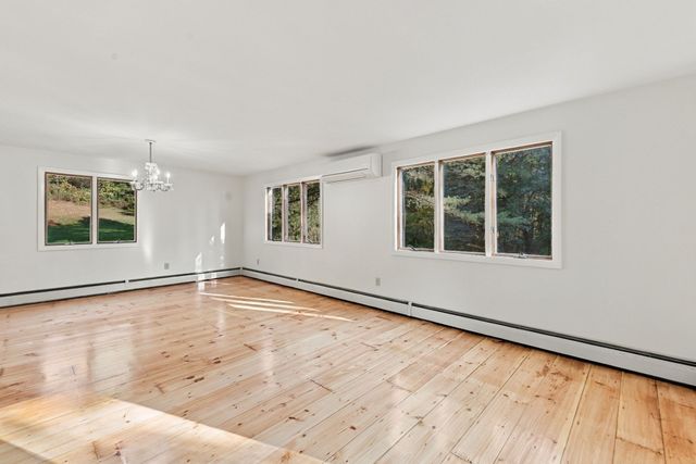 113 Kilburn St., Lunenburg, MA 01462