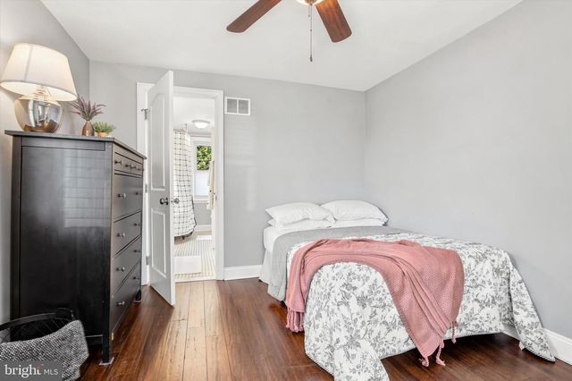 136 GREENWOOD AVE, Ambler, PA 19002