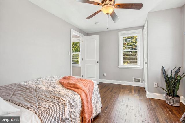 136 GREENWOOD AVE, Ambler, PA 19002