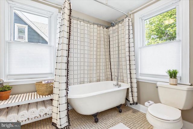 136 GREENWOOD AVE, Ambler, PA 19002