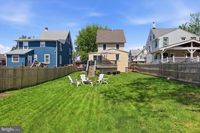 136 GREENWOOD AVE, Ambler, PA 19002