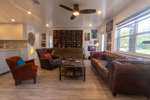 2800 NE 1st Avenue, Wilton Manors, FL 33334