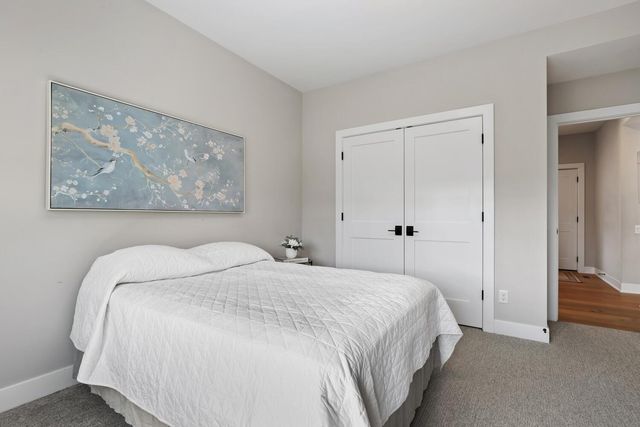 9727 Dunegrass Way, St. John, IN 46373
