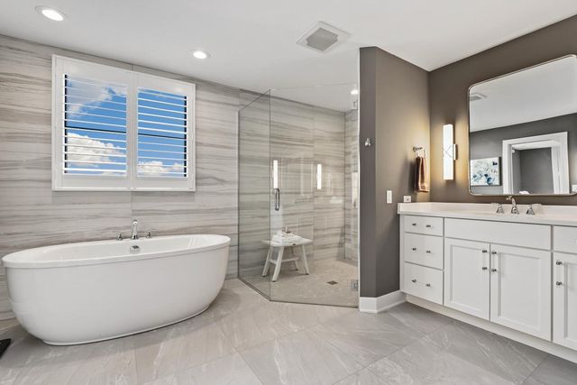 9727 Dunegrass Way, St. John, IN 46373