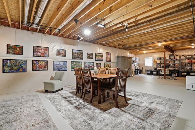 9727 Dunegrass Way, St. John, IN 46373