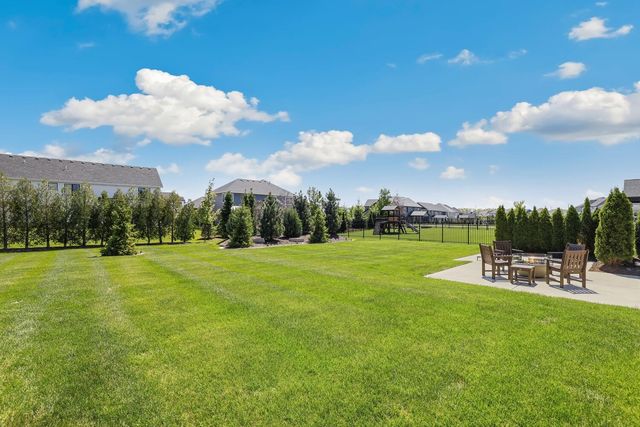 9727 Dunegrass Way, St. John, IN 46373