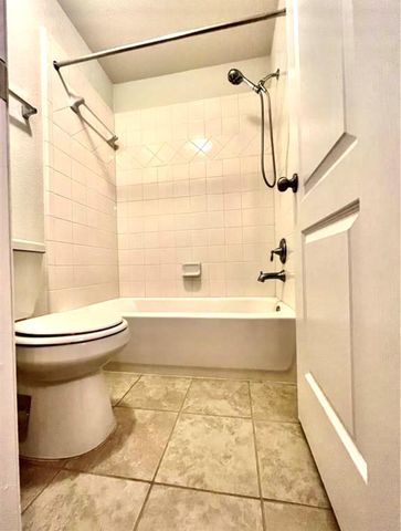 13811 Giant Panda Bear Avenue, Crosby, TX 77532
