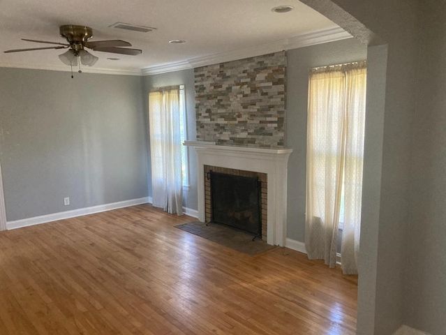 1820 Oakland Boulevard, Fort Worth, TX 76103