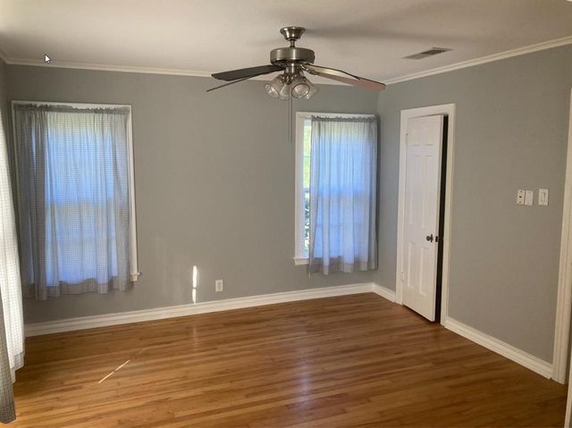 1820 Oakland Boulevard, Fort Worth, TX 76103