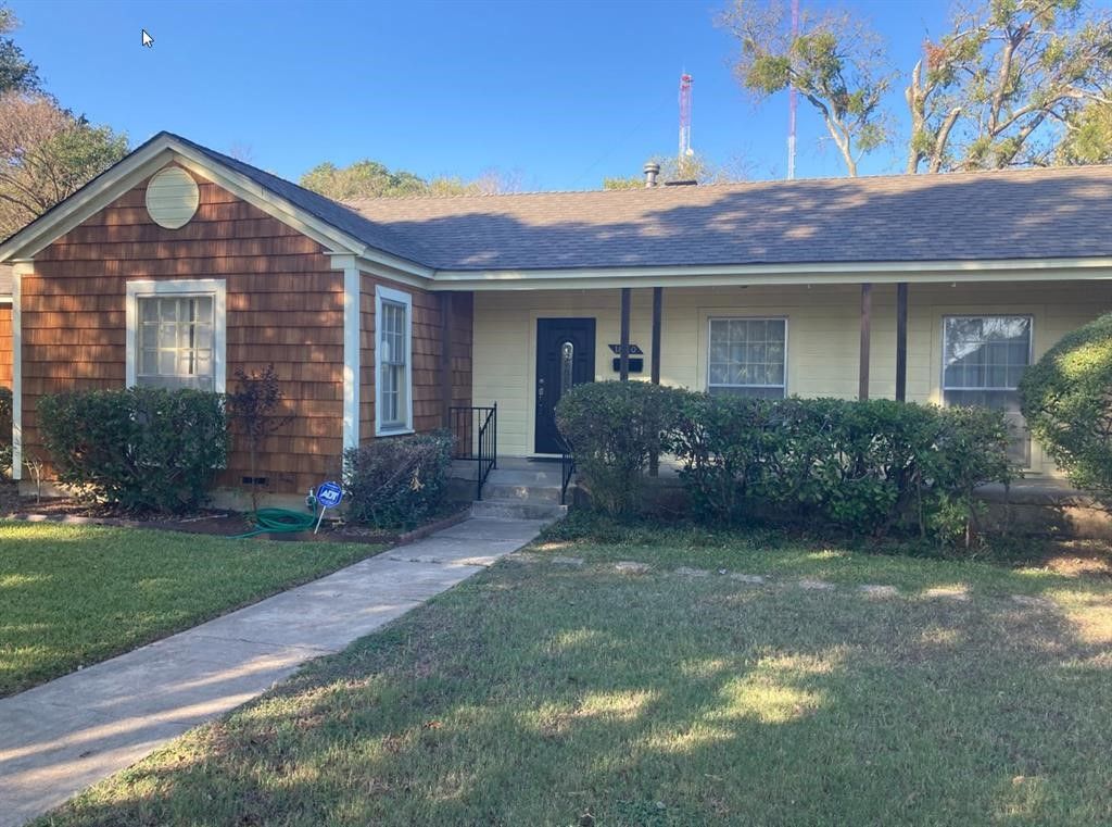 1820 Oakland Boulevard, Fort Worth, TX 76103