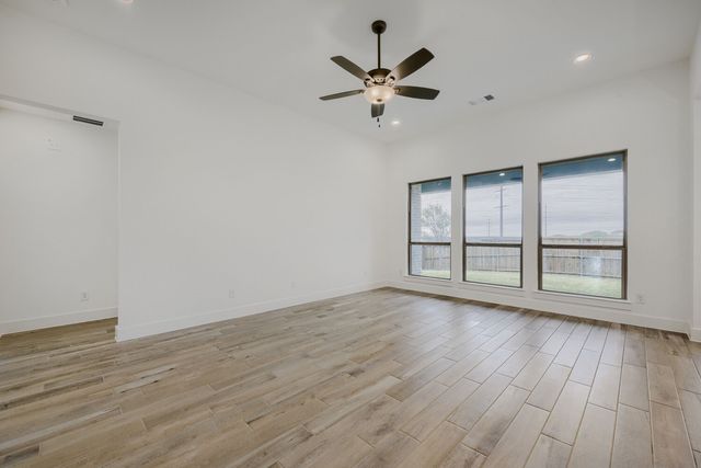 242 Buffalo Boulevard, Rhome, TX 76078