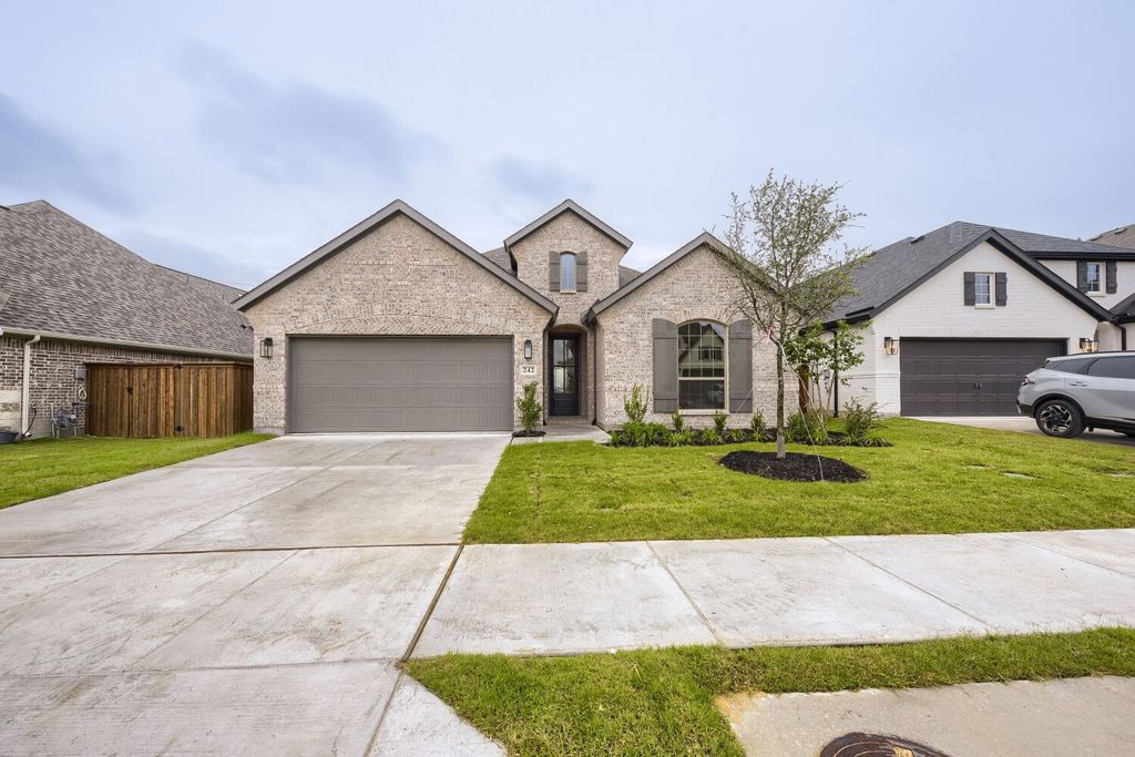 242 Buffalo Boulevard, Rhome, TX 76078
