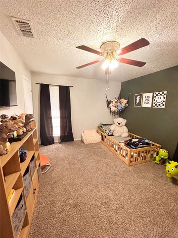 906 Zahara Street, Bowie, TX 76230